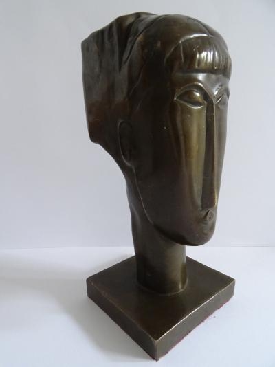 Amedeo Modiglian,  Tête de jeune fille à la frange - Bronze Sculpture 2