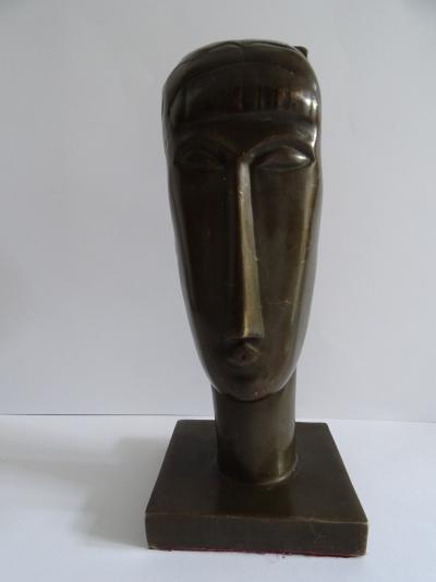 Amedeo Modiglian,  Tête de jeune fille à la frange - Bronze Sculpture 2
