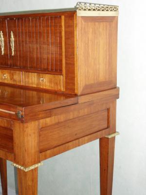 Bureau à gradins XVIII siècle estampillé DE. LOOSE 2