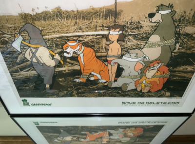 Banksy (d’après) - Greenpeace Save Or Delete Set, 2002 - Autocollants et poster 2