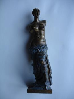 Salvador DALI (1904-1989) - Vénus aux tiroirs, créée en 1964 2